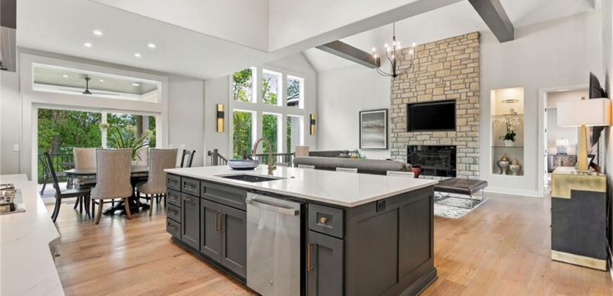 5831 Lentz Drive, Parkville, MO 64152
