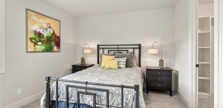 5831 Lentz Drive, Parkville, MO 64152