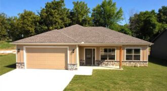 1322 Kristie Circle, Excelsior Springs, MO 64024