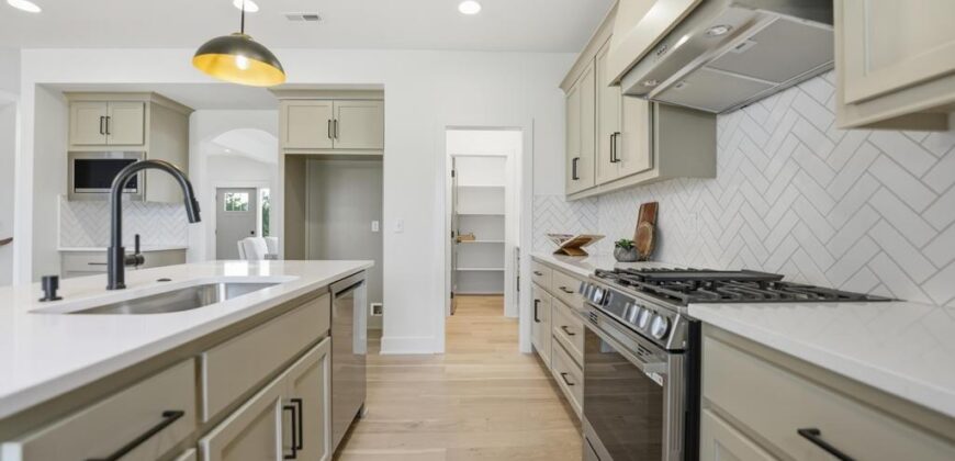 8415 NW 90th Street, Kansas City, MO 64153