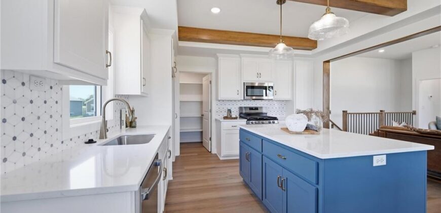 1320 NE 122nd Street, Kansas City, MO 64165