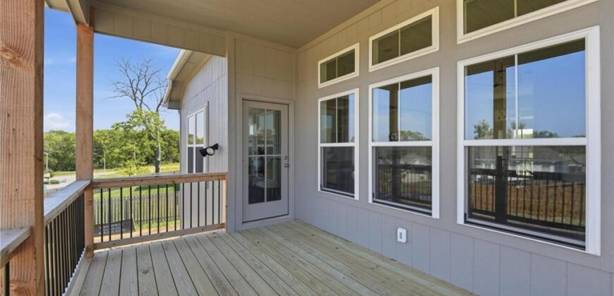 1320 NE 122nd Street, Kansas City, MO 64165