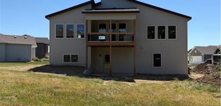 1202 NE 122nd Street, Kansas City, MO 64165