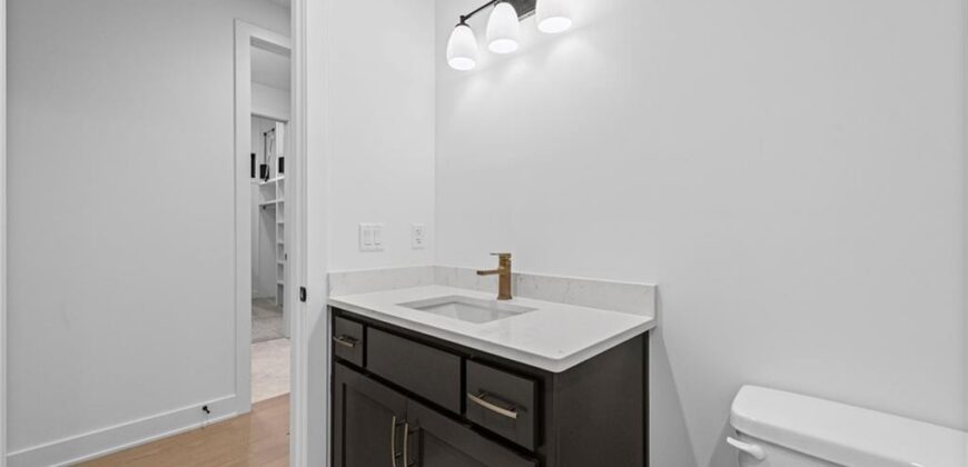 10410 River Hills Drive, Parkville, MO 64152