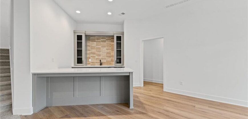 10410 River Hills Drive, Parkville, MO 64152