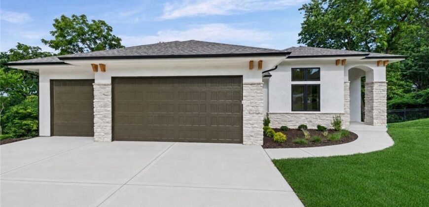 10410 River Hills Drive, Parkville, MO 64152