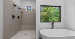10410 River Hills Drive, Parkville, MO 64152
