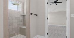 7045 NW Yulich Court, Parkville, MO 64152