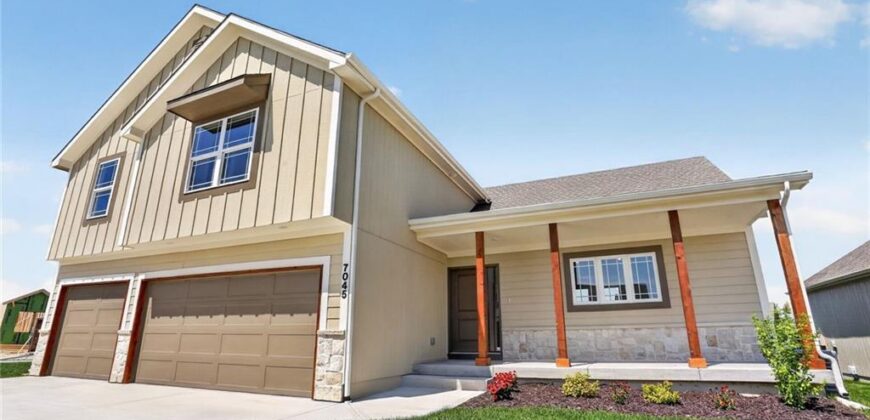 7045 NW Yulich Court, Parkville, MO 64152