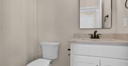 7045 NW Yulich Court, Parkville, MO 64152