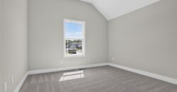 7045 NW Yulich Court, Parkville, MO 64152