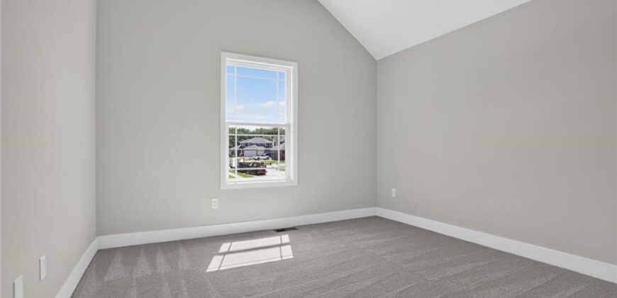 7045 NW Yulich Court, Parkville, MO 64152