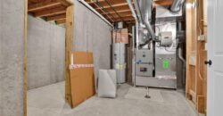 7045 NW Yulich Court, Parkville, MO 64152