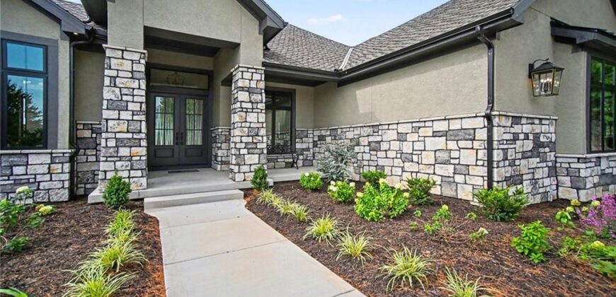 6307 NW 103rd Street, Kansas City, MO 64154