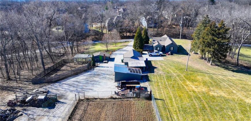 6121 NW Klamm Road, Kansas City, MO 64152