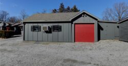 6121 NW Klamm Road, Kansas City, MO 64152