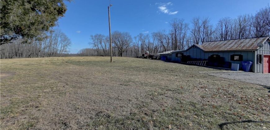 6121 NW Klamm Road, Kansas City, MO 64152