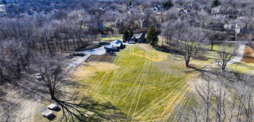 6121 NW Klamm Road, Kansas City, MO 64152