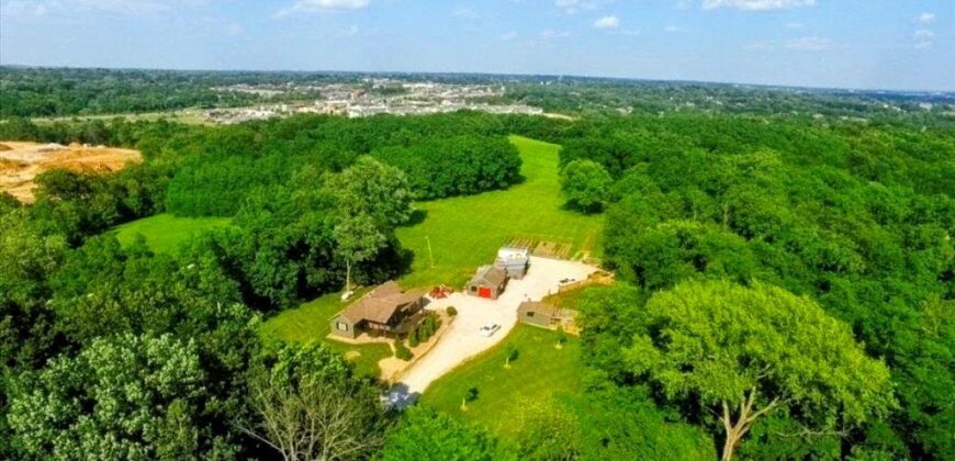 6121 NW Klamm Road, Kansas City, MO 64152