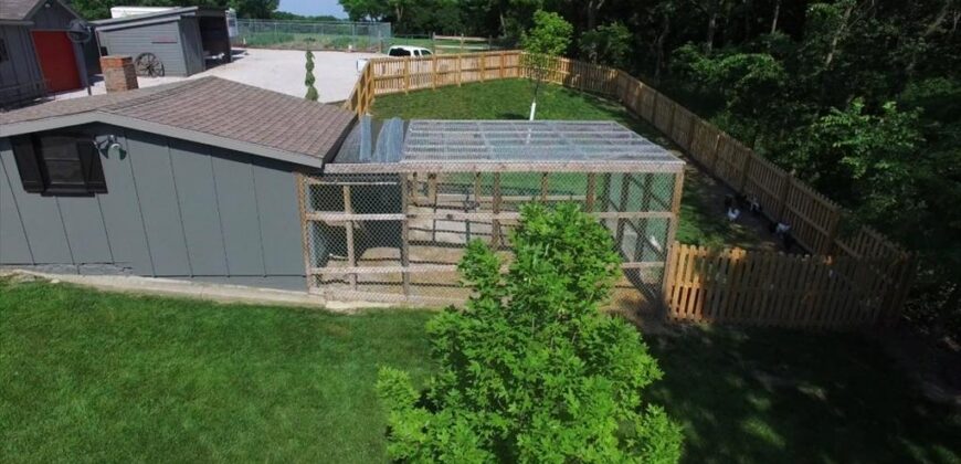 6121 NW Klamm Road, Kansas City, MO 64152