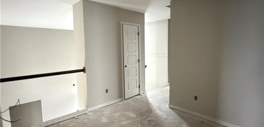 2357 Prairie Creek Drive, Kearney, MO 64060