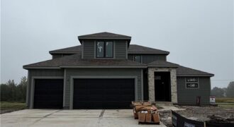 2357 Prairie Creek Drive, Kearney, MO 64060