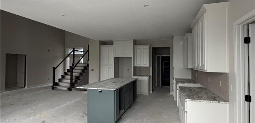 2357 Prairie Creek Drive, Kearney, MO 64060