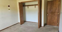 25410 High Drive, Excelsior Springs, MO 64024
