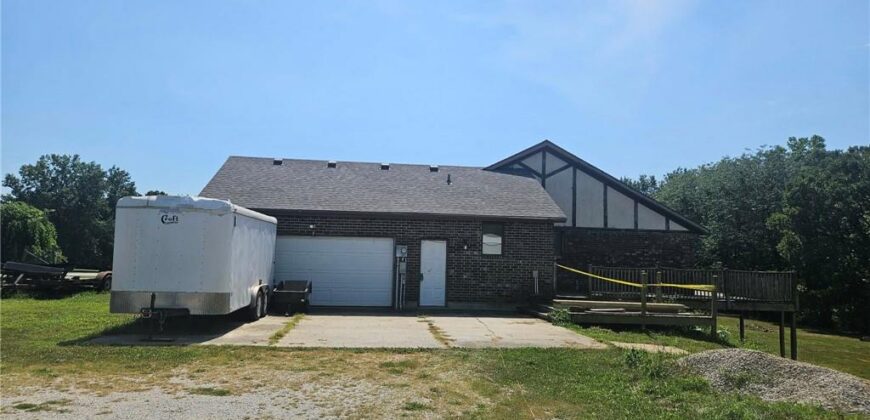 25410 High Drive, Excelsior Springs, MO 64024