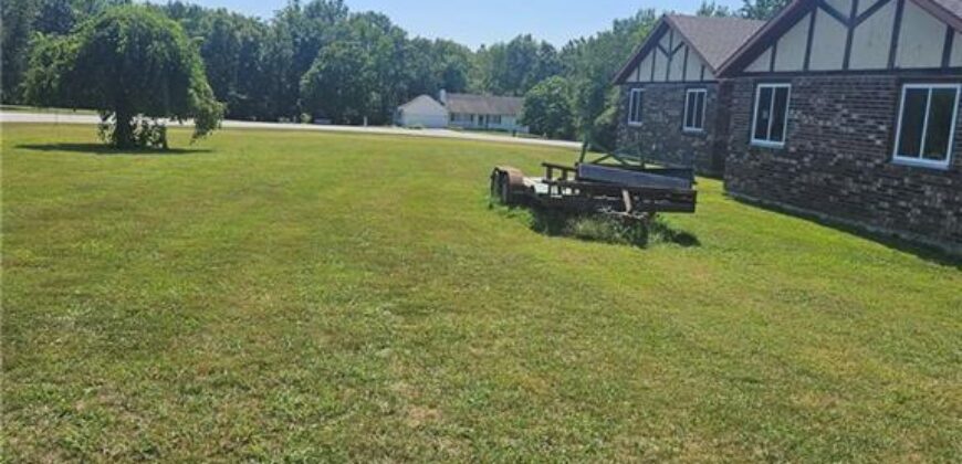 25410 High Drive, Excelsior Springs, MO 64024