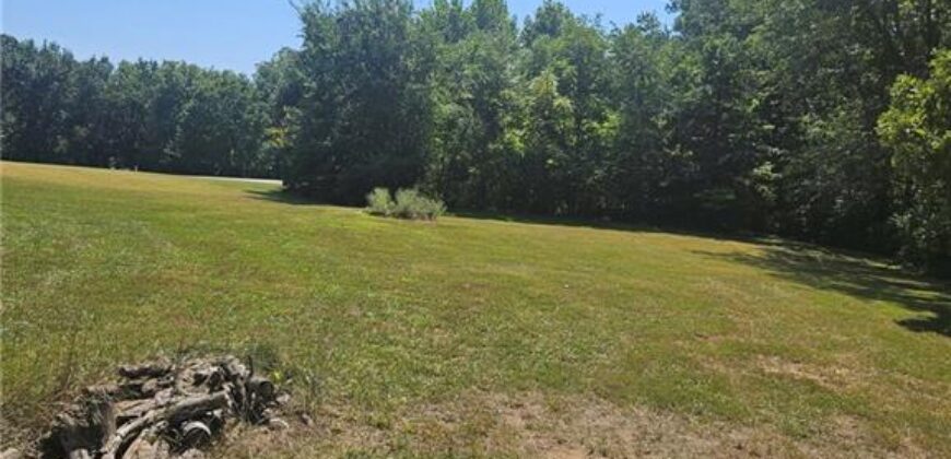 25410 High Drive, Excelsior Springs, MO 64024