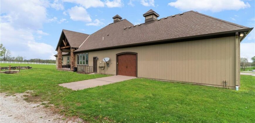 16108 Plattsburg Road, Kearney, MO 64060