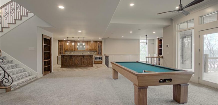 7055 NW Scenic Drive, County/Other, MO 64152