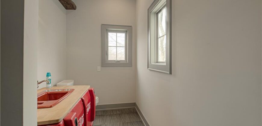 7055 NW Scenic Drive, County/Other, MO 64152