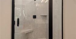 4830 NW Huonker Court, Riverside, MO 64150