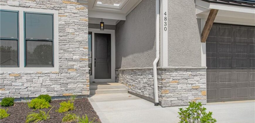 4830 NW Huonker Court, Riverside, MO 64150