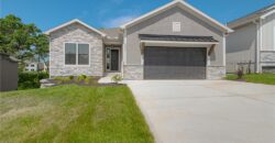4830 NW Huonker Court, Riverside, MO 64150