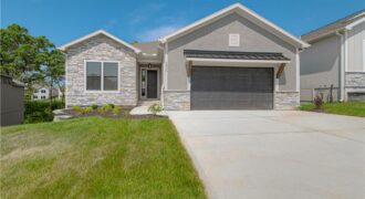4830 NW Huonker Court, Riverside, MO 64150