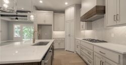 4840 NW Huonker Court, Riverside, MO 64150