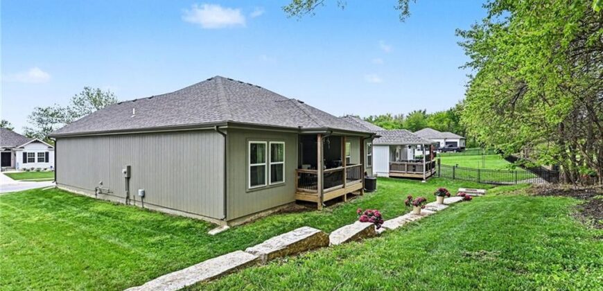 208 S MARIMACK Court, Kearney, MO 64060