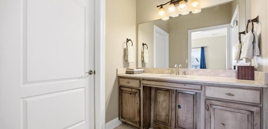 10875 Allen Way, Parkville, MO 64152