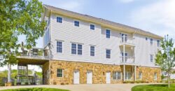 10875 Allen Way, Parkville, MO 64152