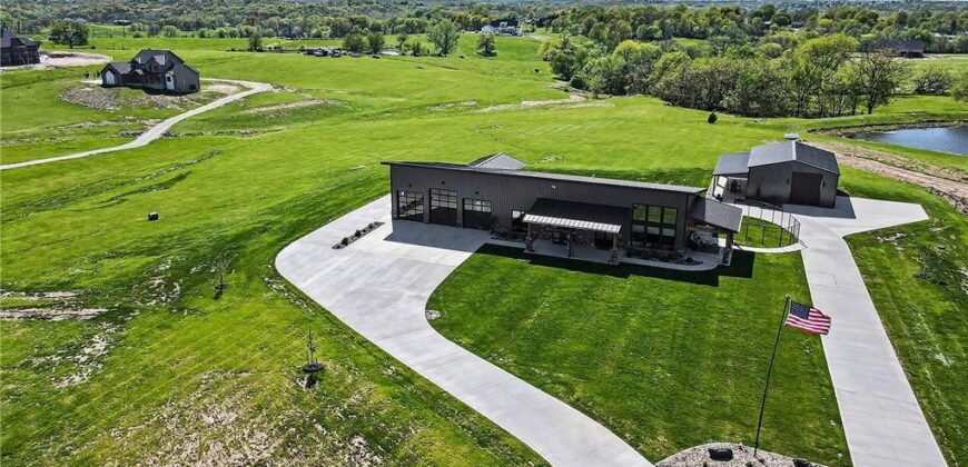 14650 Mount Olivet Road, Smithville, MO 64089