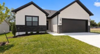 6402 NW 96th Terrace, Kansas City, MO 64153