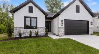 9737 N Lucerne Avenue, Kansas City, MO 64153