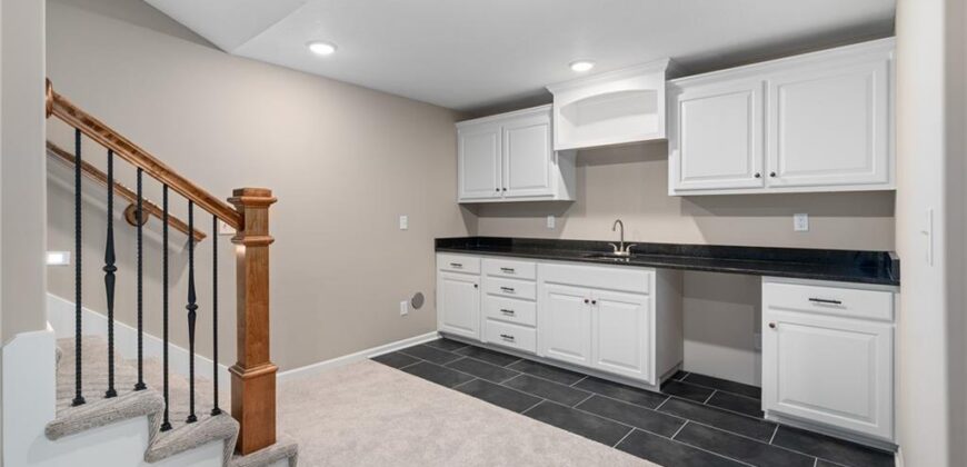 6922 NE 102nd Street, Kansas City, MO 64156