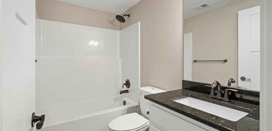 6922 NE 102nd Street, Kansas City, MO 64156