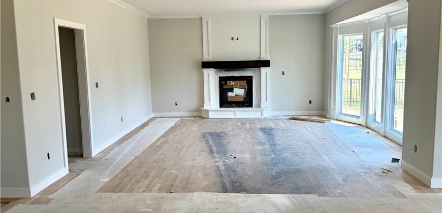 8969 NE 99th Street, Kansas City, MO 64157