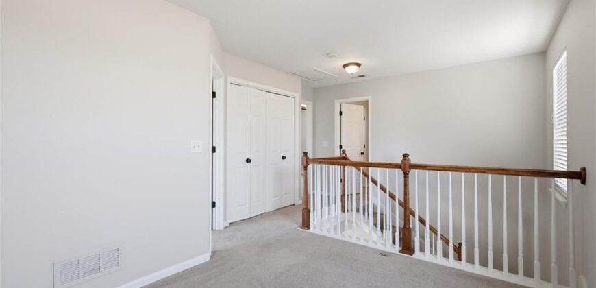 1827 NW 82nd Terrace, Kansas City, MO 64151