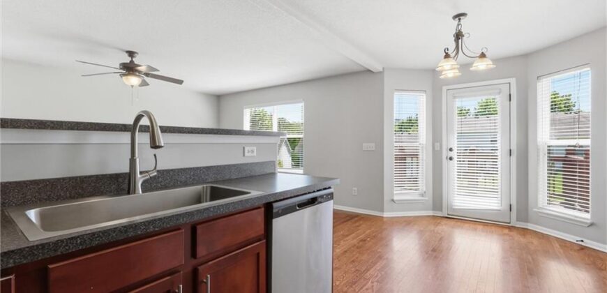 1827 NW 82nd Terrace, Kansas City, MO 64151